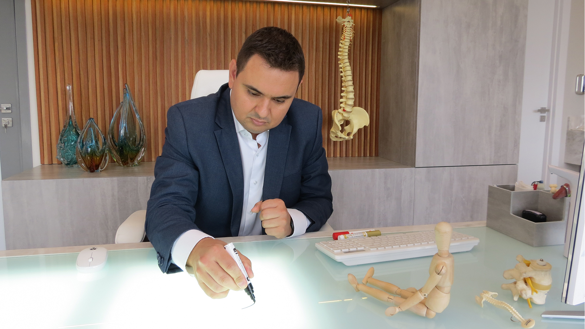 Segundo o especialista Dr. Jonas Lenzi, a dor deve ser desvendada para poder ser tratada.