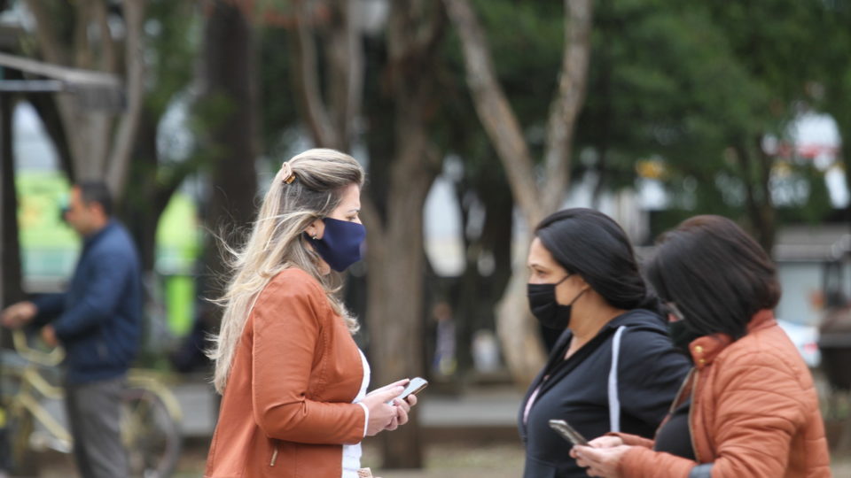 Vacinação, clima, hábitos? Florianópolis chama atenção após 13 dias sem mortes por Covid Vacinação, clima, hábitos? Florianópolis chama atenção após 13 dias sem mortes por Covid