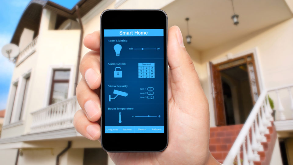 Segurança patrimonial: conheça o sistema de monitoramento sem fio que é a nova tendência Tecnologia sem fio e o controle por app garantem toda a segurança que você e sua família precisam.