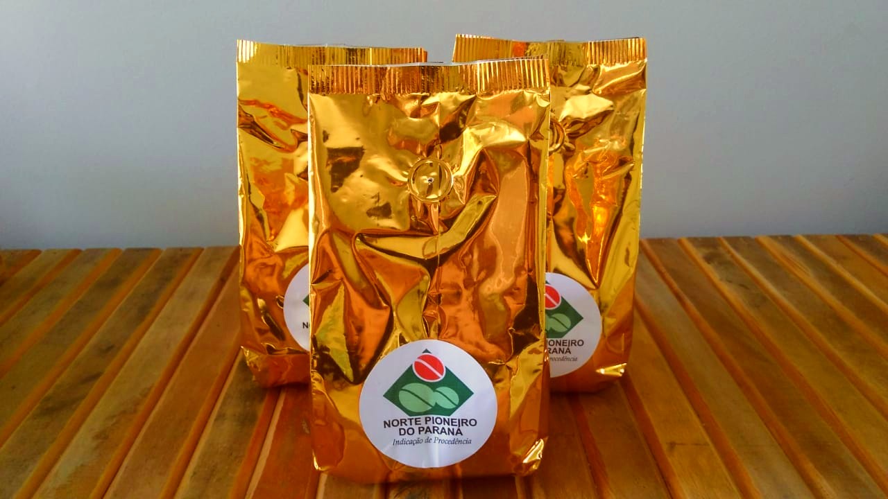 O selo de Indicação de Procedência atesta que o café é produzido no Norte Pioneiro. Foto: Reprodução/Facebook Coccenpp O selo de Indicação de Procedência atesta que o café é produzido no Norte Pioneiro. Foto: Reprodução/Facebook Coccenpp