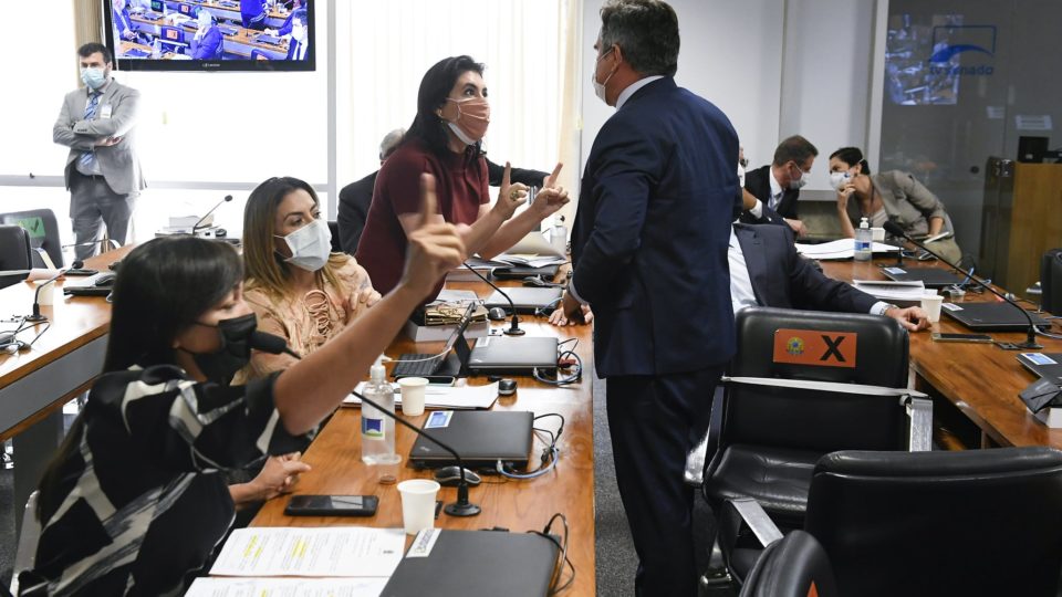 Tenho mais medo de neurastênico do que do coronavírus Muitos dedos em riste na CPI da Covid.