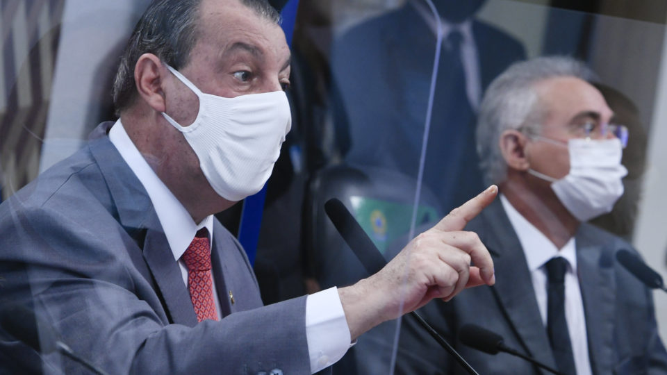 Senadores buscam palanque eleitoral, mas isso pode ser ruim para eles Na foto, o presidente da CPI, Omar Aziz (PSD-AM), e o relator da comissão, Renan Calheiros (MDB-AL), no último dia 20
