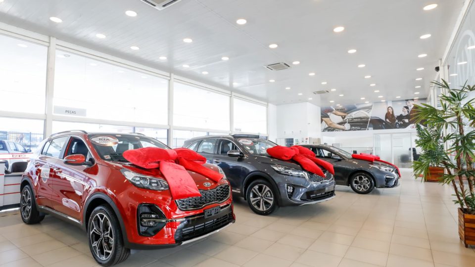 Showroom de zero km da Kia Sulpar, em Curitiba
