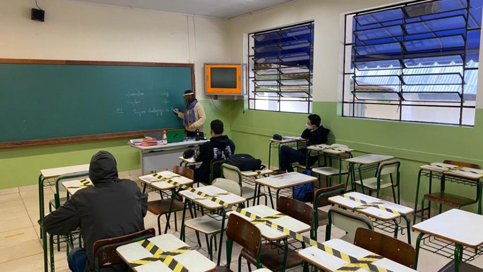 Uma tarefa urgente para os paranaenses: reabrir as escolas de forma gradual, segura e efetiva Imagem ilustrativa.