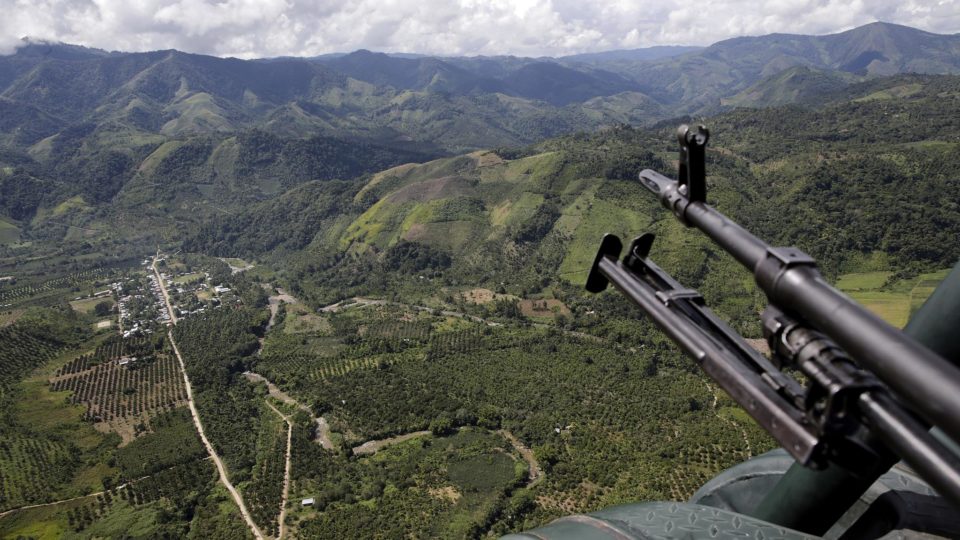 Ataque atribuído ao Sendero Luminoso mata 16 pessoas no Peru peru
