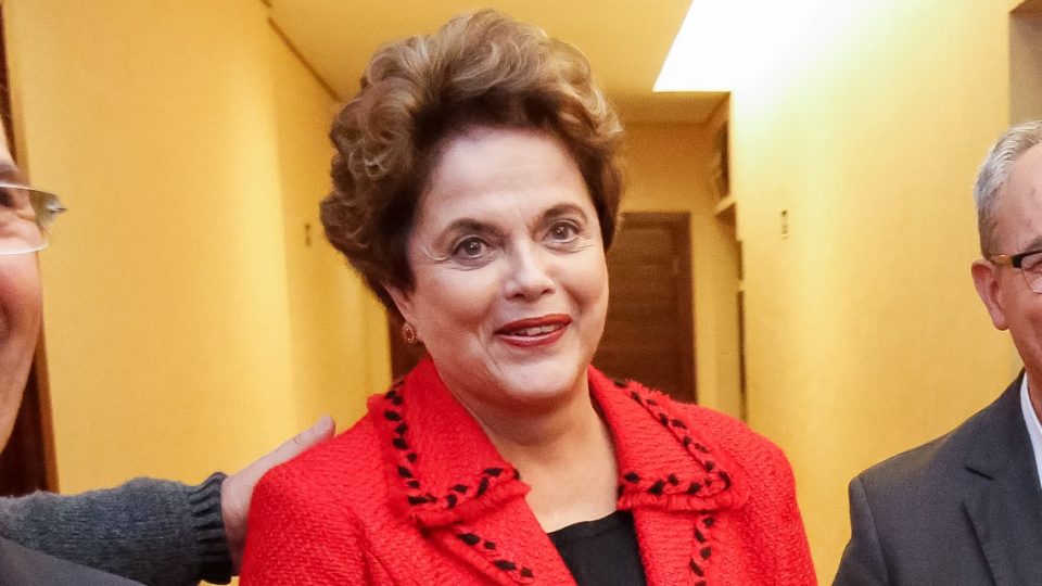 Ex-presidente Dilma Rousseff é levada a hospital após mal-estar dilma-rousseff