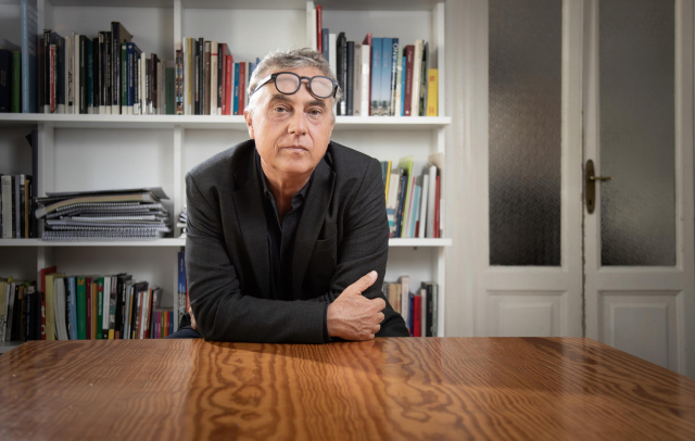 Curador do Super Salone, Stefano Boeri é um dos grandes nomes contemporâneos da arquitetura mundial. Curador do Super Salone, Stefano Boeri é um dos grandes nomes contemporâneos da arquitetura mundial.