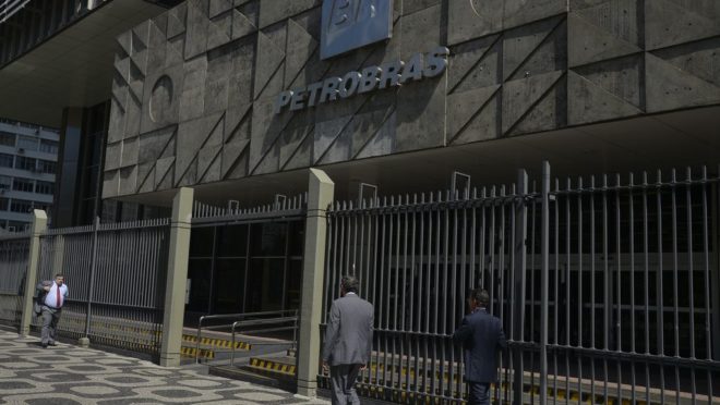 Federação dos petroleiros vai recorrer de decisão que anulou condenação da Petrobras - Vimarsana News