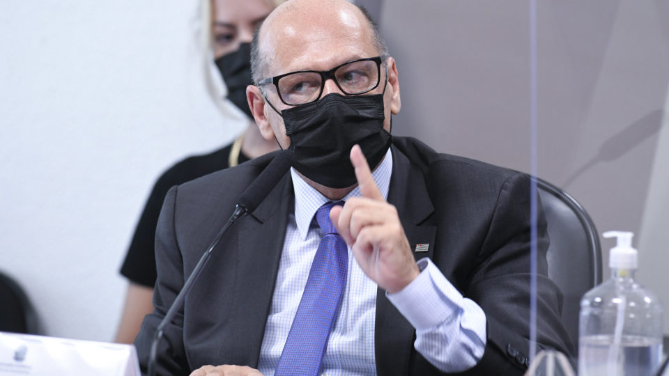 Não houve estímulo federal para produção de vacinas, afirma Dimas Covas à CPI O diretor do Instituto Butantan, Dimas Covas