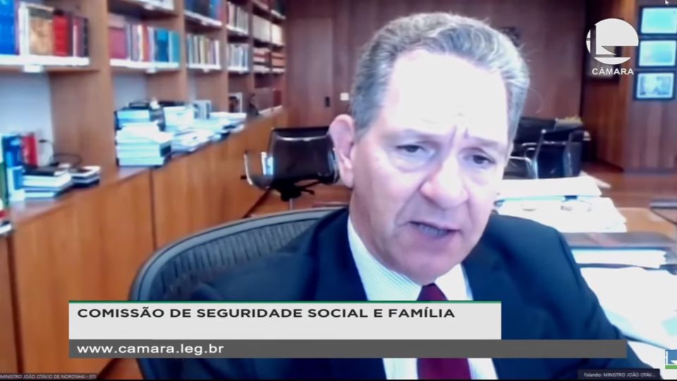 “No mundo civilizado, não se discute essa questão do poliamor”, diz ministro do STJ “No mundo civilizado, não se discute essa questão do poliamor”, diz ministro do STJ.