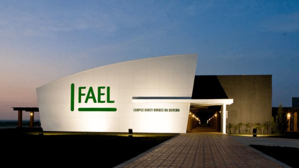 Grupo de ensino do Paraná é comprado pela Ser Educacional, gigante do setor Fael