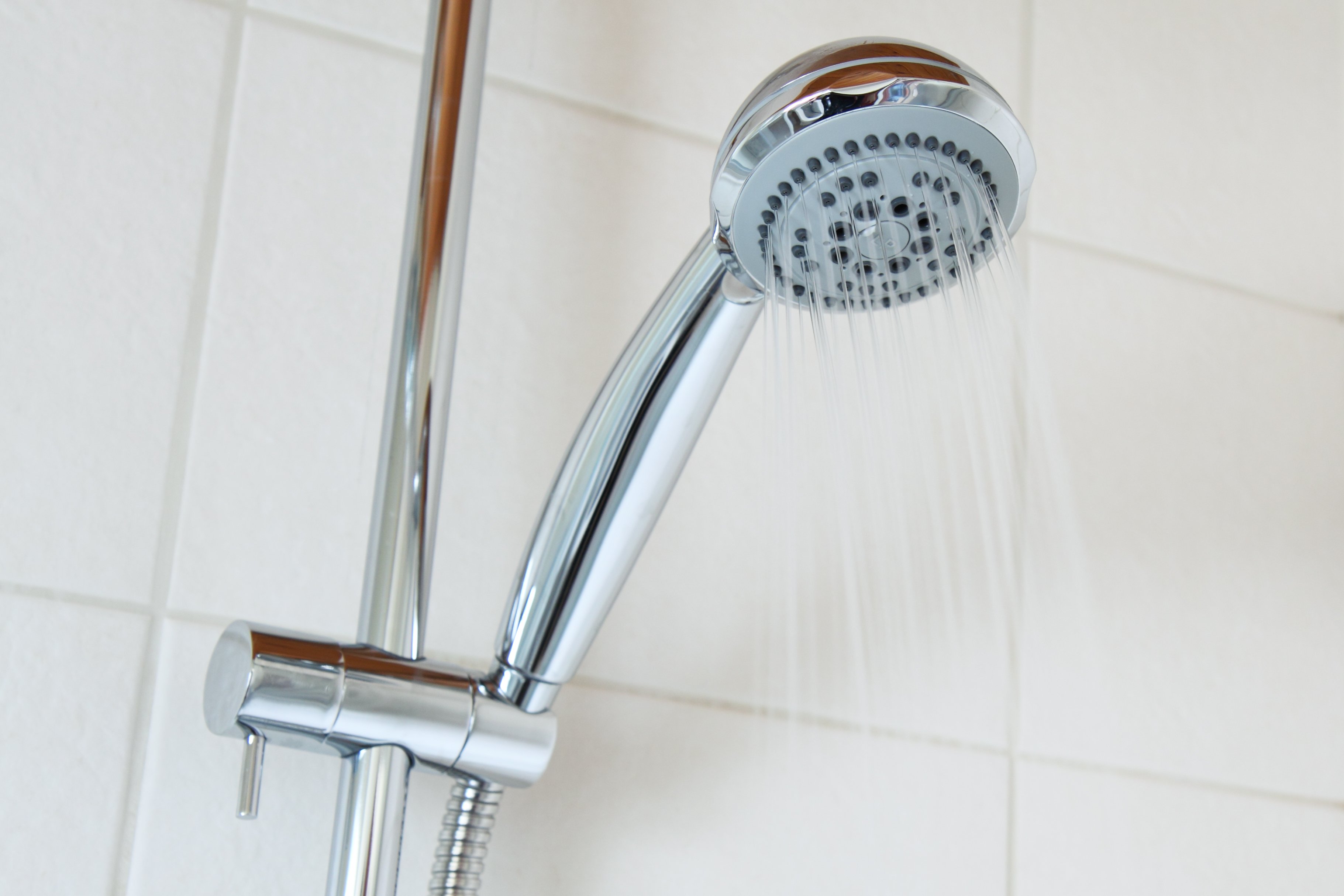 Para um banho quente e confortável no inverno, é preciso observar o funcionamento correto do aquecedor de passagem.
Foto: Pixabay Para um banho quente e confortável no inverno, é preciso observar o funcionamento correto do aquecedor de passagem.
Foto: Pixabay