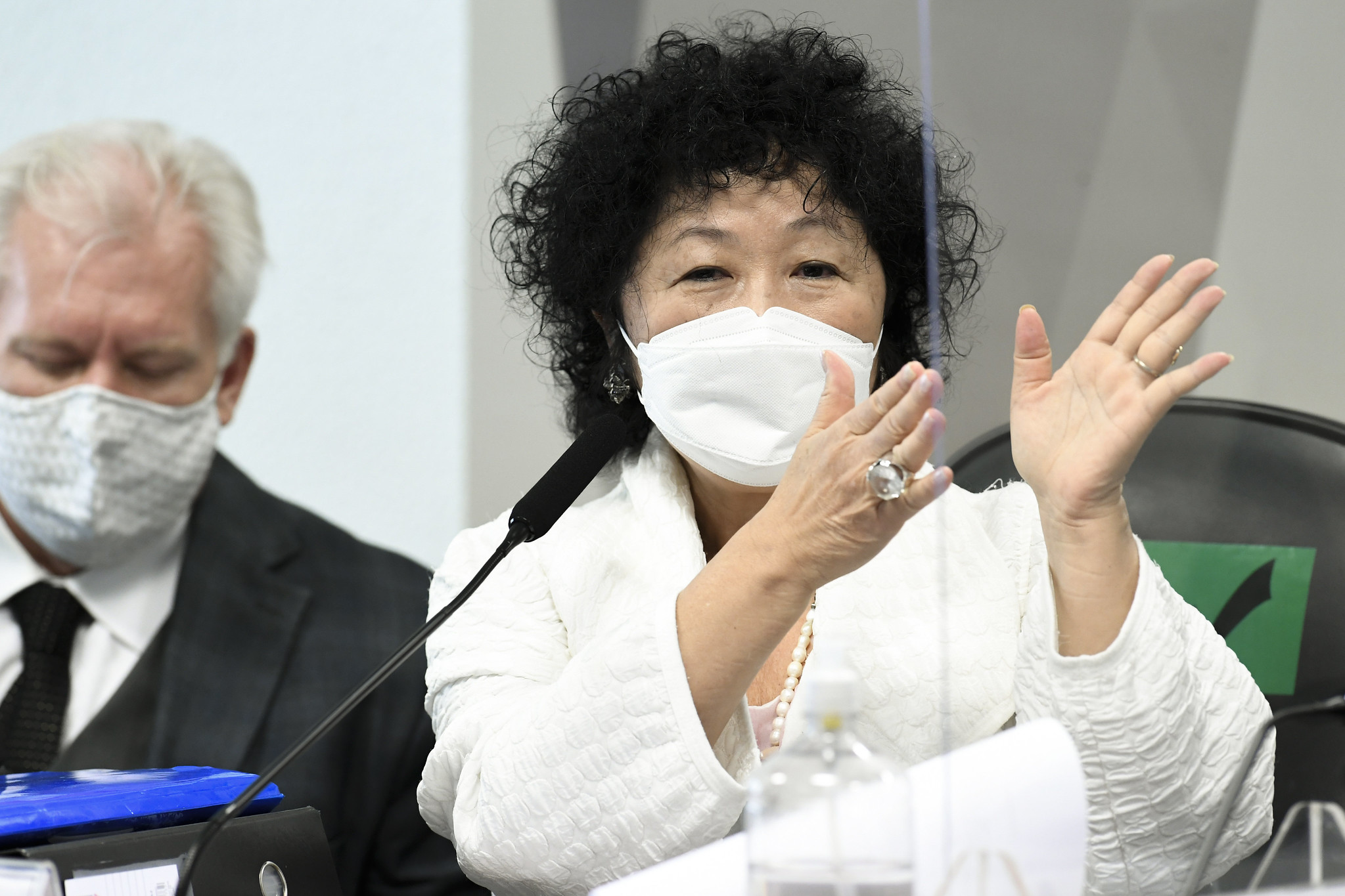 A médica Nise Yamaguchi, em depoimento no Senado