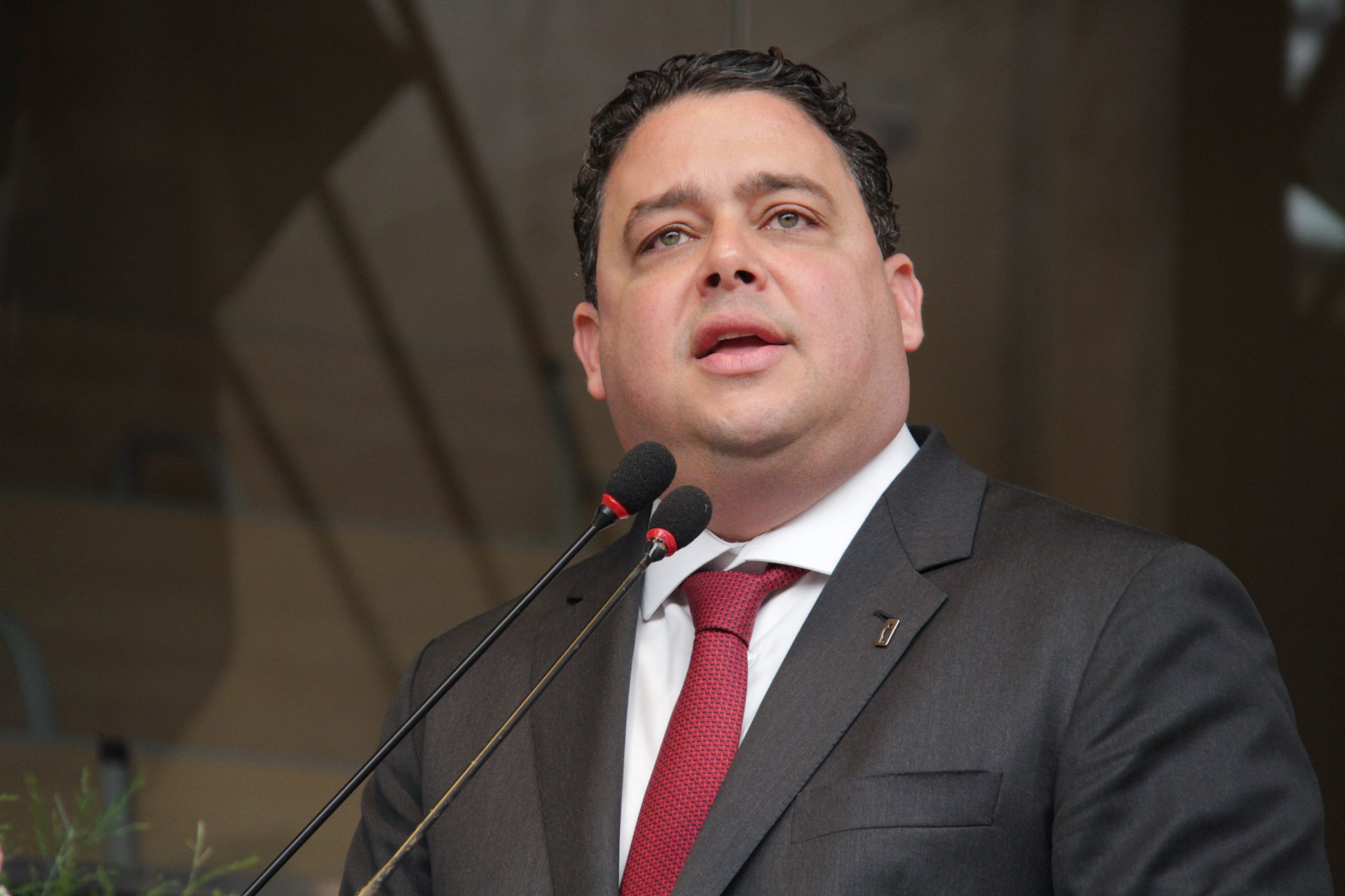 Institutos dos Advogados do Brasil questionam conduta de Santa Cruz