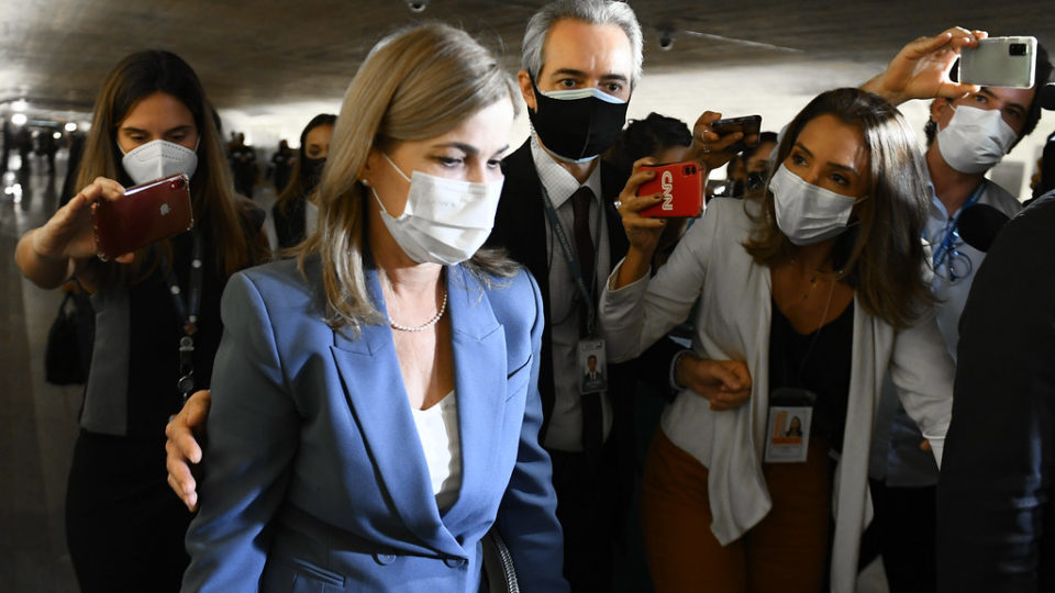 Pediatra Mayra Pinheiro presta depoimento à CPI da Covid: falta de respeito ao profissional médico, diz Conselho de Medicina.