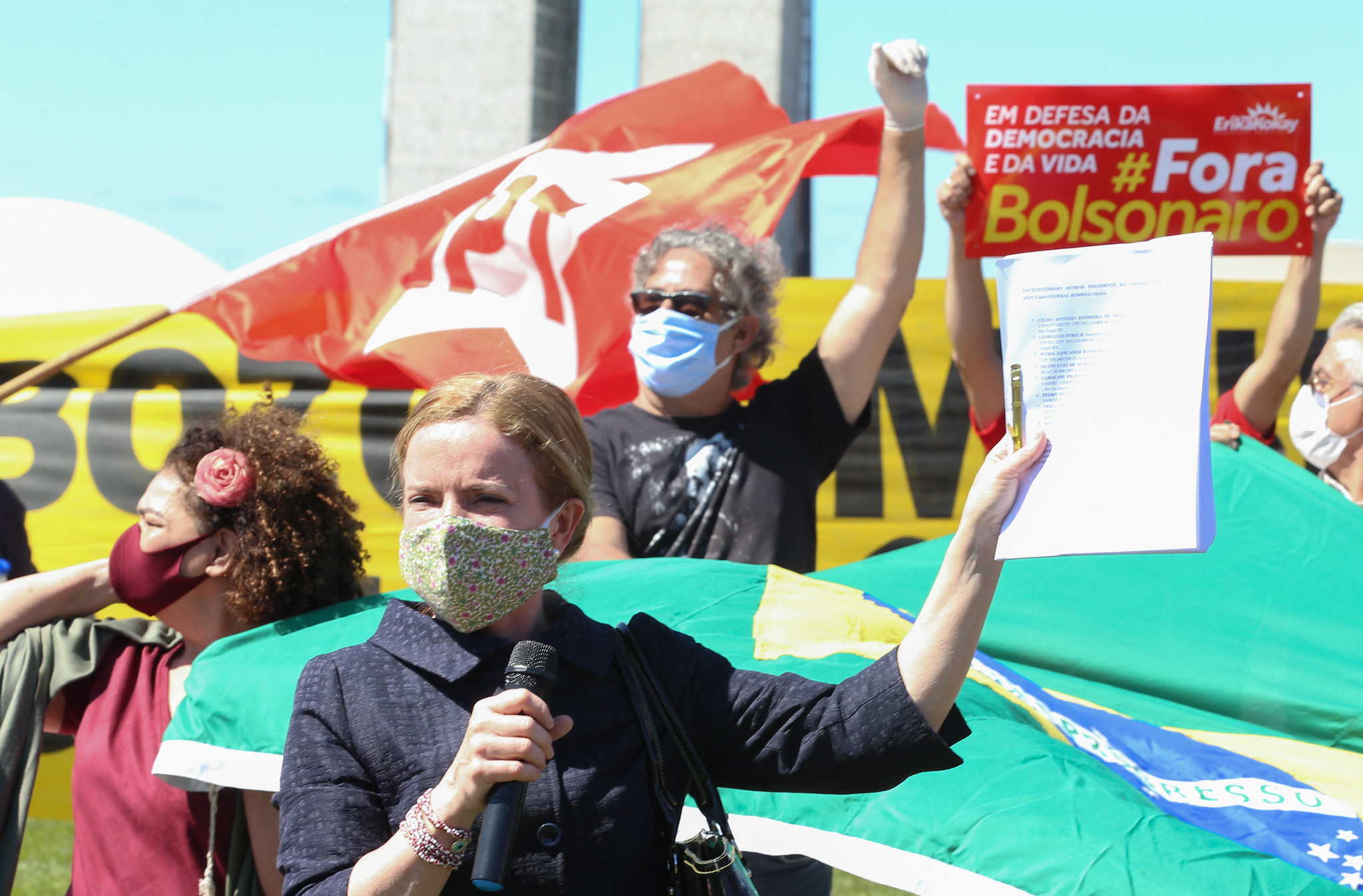 PT entrou com ação no STF para tentar barrar a realização da Copa América no Brasil.