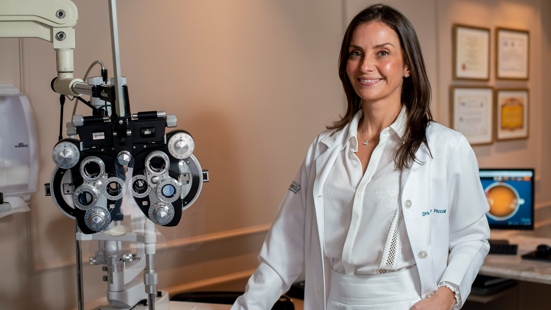 O procedimento demora cerca de 20 minutos e tem pós-operatório tranquilo para o paciente.