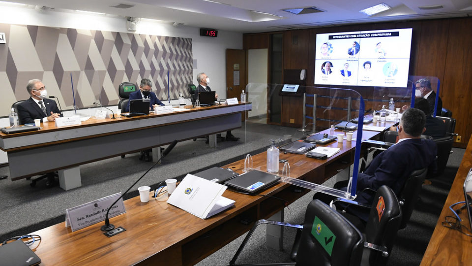 CPI quer apurar “relatório paralelo”. Comissão aprova plantio da maconha. STF vai decidir sobre Copa América Ministro Marcelo Queiroga voltou a depor na CPI da Covid.