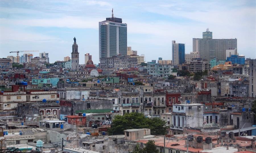 Organização diz que UE financiou universidade cubana “mais repressiva” da ilha; bloco nega Vista do centro de Havana, Cuba