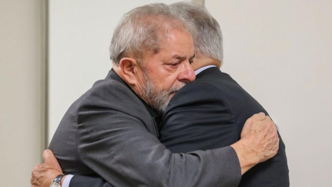 Os ex-presidentes Luiz Inácio Lula da Silva e Fernando Henrique Cardoso Os ex-presidentes Luiz Inácio Lula da Silva e Fernando Henrique Cardoso