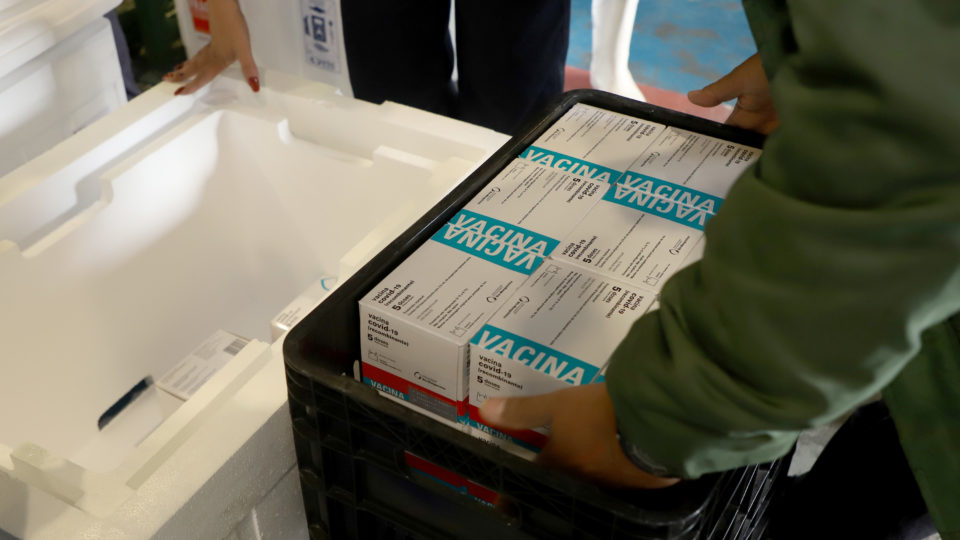 Todos os adultos vão receber ao menos a 1ª dose até final de setembro, diz Ratinho Todos os adultos vão receber ao menos a 1ª dose até final de setembro, diz Ratinho