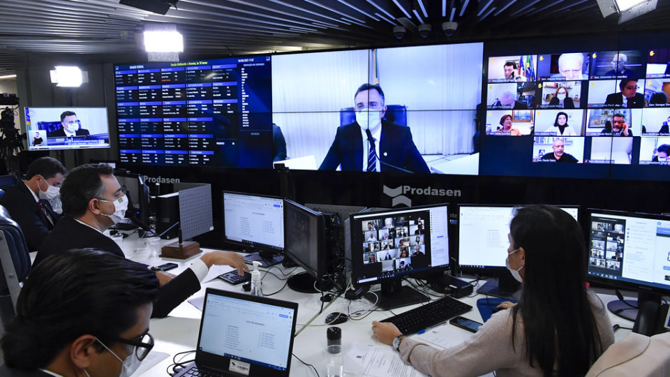 Senado adia votação da privatização da Eletrobras para quinta-feira Eletrobras