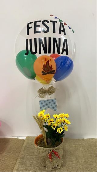 O Balão de Festa Junina da Nudelmania é personalizado. O Balão de Festa Junina da Nudelmania é personalizado.