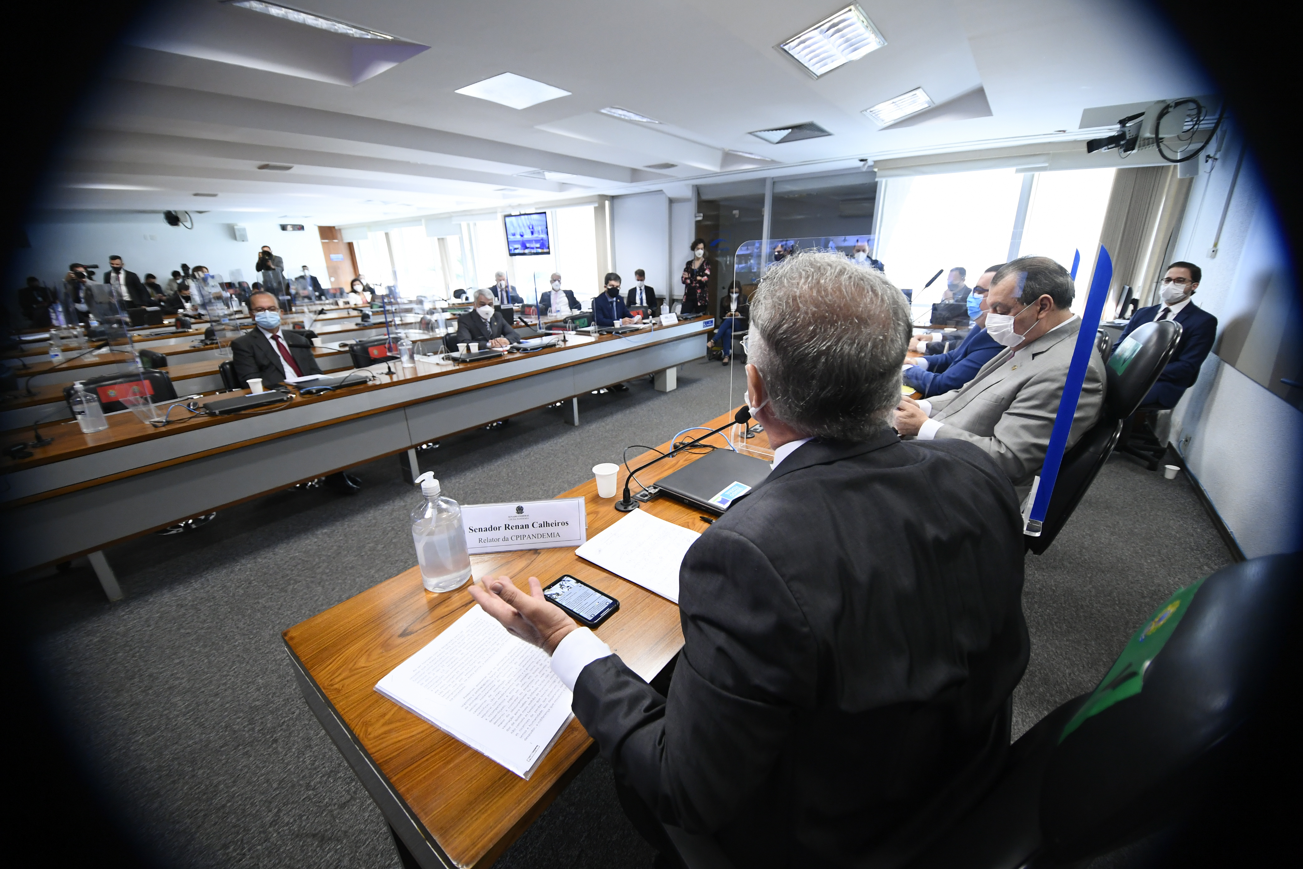 Renan Calheiros na CPI da Covid