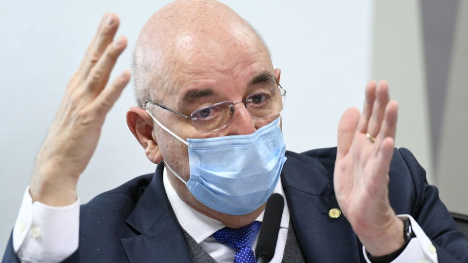 Terra nega influência sobre Bolsonaro e culpa governadores pelos números da pandemia O deputado federal Osmar Terra (MDB-RS)