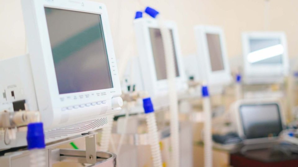 Paraná tem mais 13,5 mil casos de coronavírus e 109 mortes pela Covid-19 UTIs SUS para Covid estão com 94% de ocupação no Paraná.