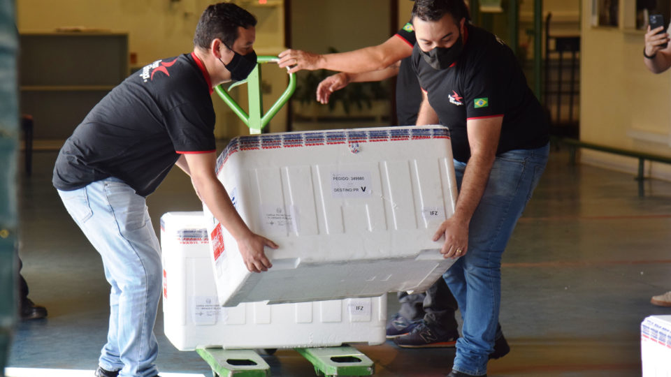 Além de motoristas, outros grupos também podem ser contemplados com doses da Janssen Além de motoristas, outros grupos também podem ser contemplados com doses da Janssen