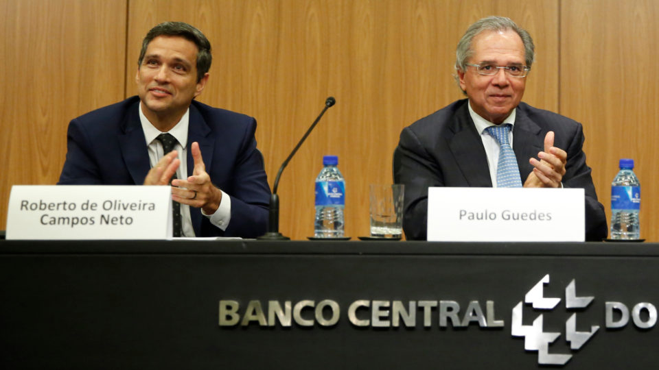 Julgamento no STF ameaça autonomia do Banco Central, uma das vitórias de Paulo Guedes O presidente do Banco Central, Roberto Campos Neto, e o ministro da Economia, Paulo Guedes: STF vai julgar se lei que deu autonomia ao BC é constitucional.
