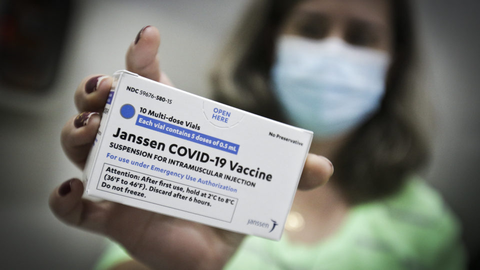 Saúde anuncia que imunizados com vacina da Janssen tomarão doses de reforço janssen