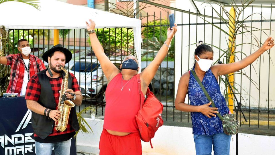 Brasil atinge a marca de 70 milhões de pessoas vacinadas contra a Covid-19 Pessoas vacinadas Brasil