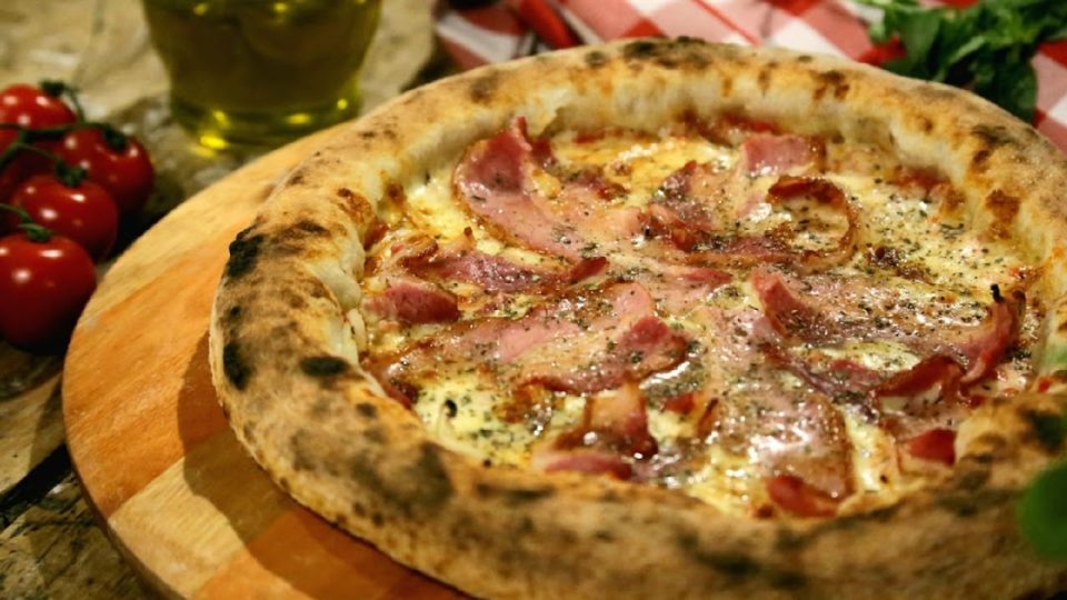 Restaurantes dão descontos aos clientes vacinados contra a Covid-19 Armazém Colônia Forneria & Pizzaria dá desconto para vacinados.