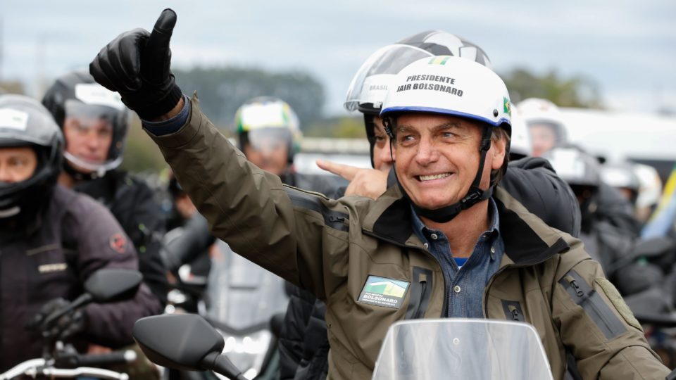 Crise hídrica e dólar vão definir “pacote de bondades” de Bolsonaro no ano das eleições Crise hídrica e dólar vão definir “pacote de bondades” de Bolsonaro no ano das eleições