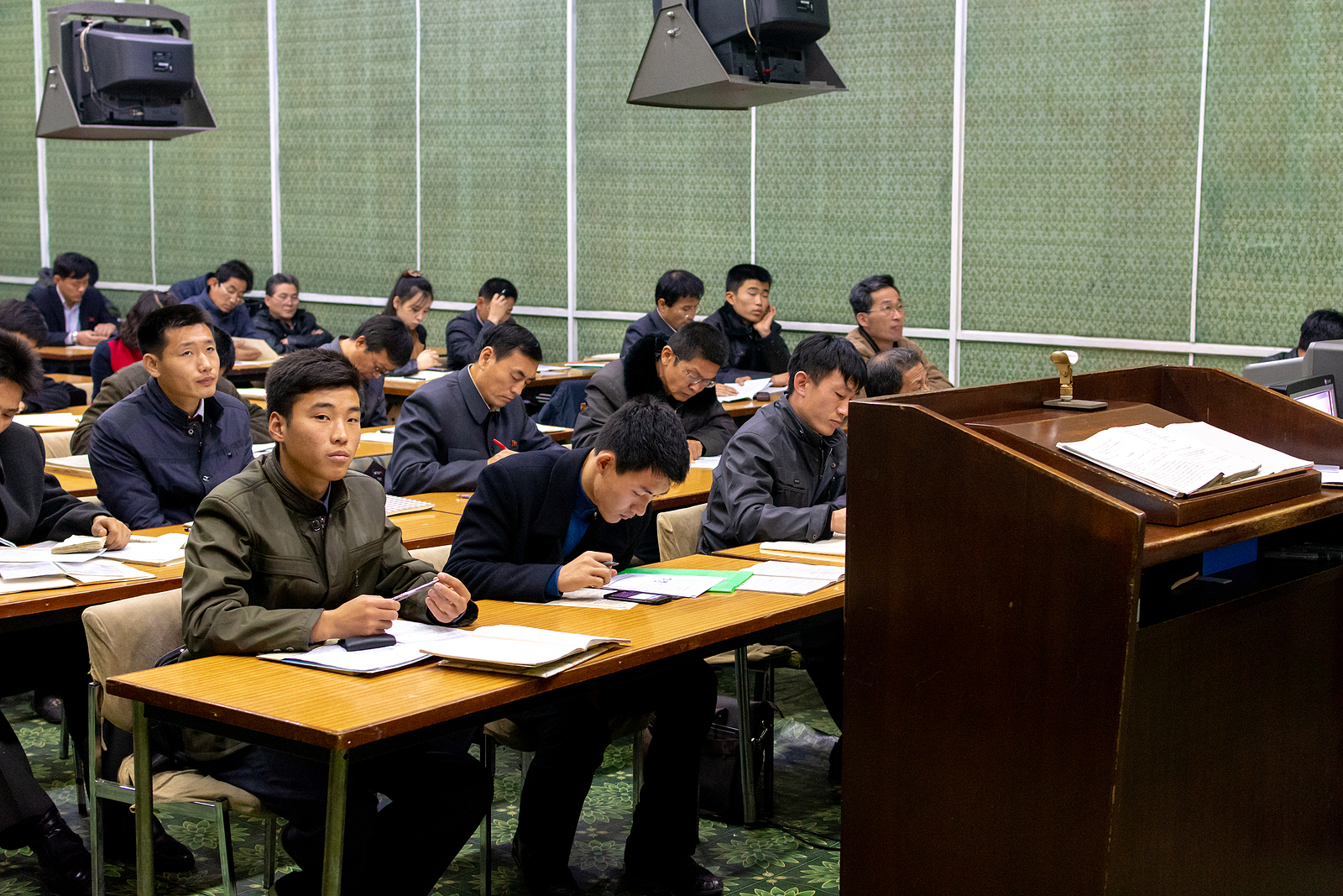 Escola de idiomas em Pyongyang, Coreia do Norte