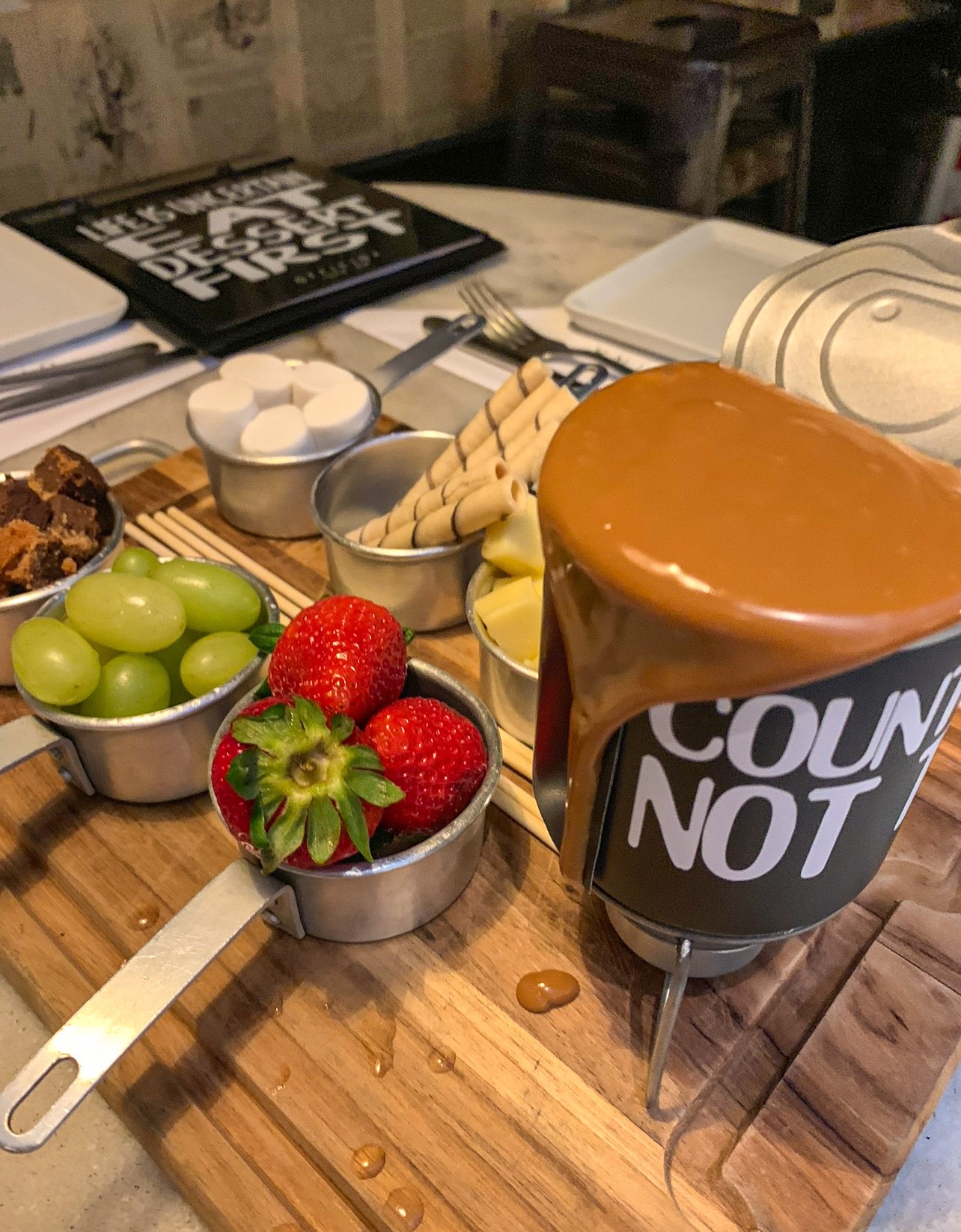 Fondue de doce de leite, do Officina.