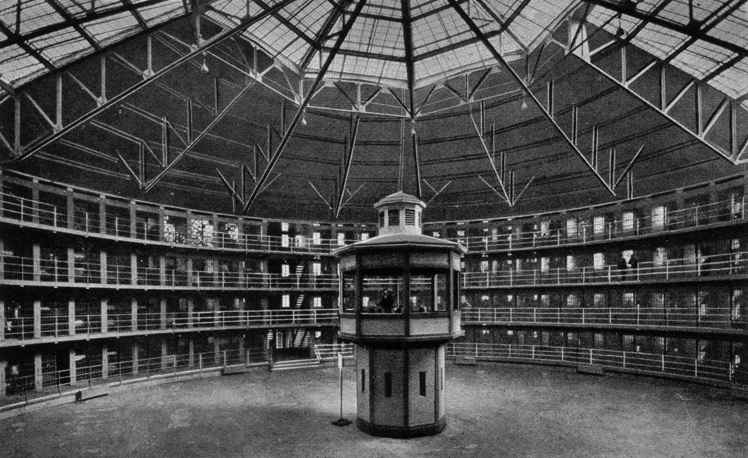 O <em>Panóptico</em>, tal como concebido por Jeremy Bentham em 1785. O <em>Panóptico</em>, tal como concebido por Jeremy Bentham em 1785.