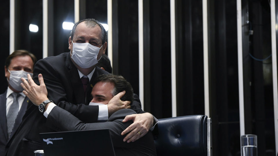 Aziz quis arrastar o Senado para uma crise com as Forças Armadas Omar Aziz Pacheco