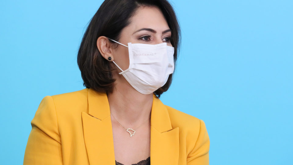 MPF vai investigar suposta atuação de Michelle Bolsonaro para favorecer amigos Michelle