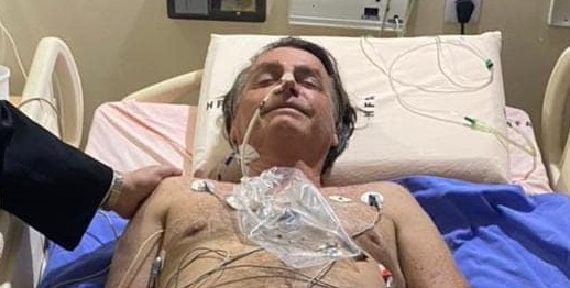 Bolsonaro quer esquecer da facada, mas o corpo não deixa Presidente Jair Bolsonaro foi internado às pressas no Hospital das Forças Armadas na manhã desta quarta-feira (14).