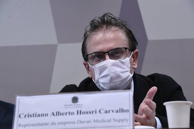 O representante da Davati, Cristiano Carvalho