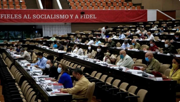 BLM sai em defesa de ditadura cubana e comprova que movimento não é racial, mas marxista BLM sai em defesa de ditadura cubana e comprova que movimento não é racial, mas marxista