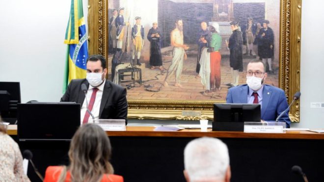 PEC do voto impresso ganha sobrevida após guerra regimental - Vimarsana News