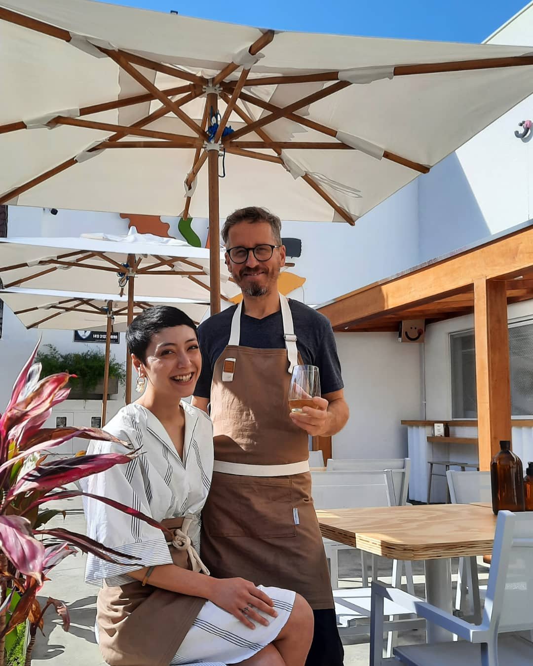 Yasmin Taketani e Erich Zelazowski. Parceria perfeita, na vida pessoal e na Pasta Basta. Yasmin Taketani e Erich Zelazowski. Parceria perfeita, na vida pessoal e na Pasta Basta.