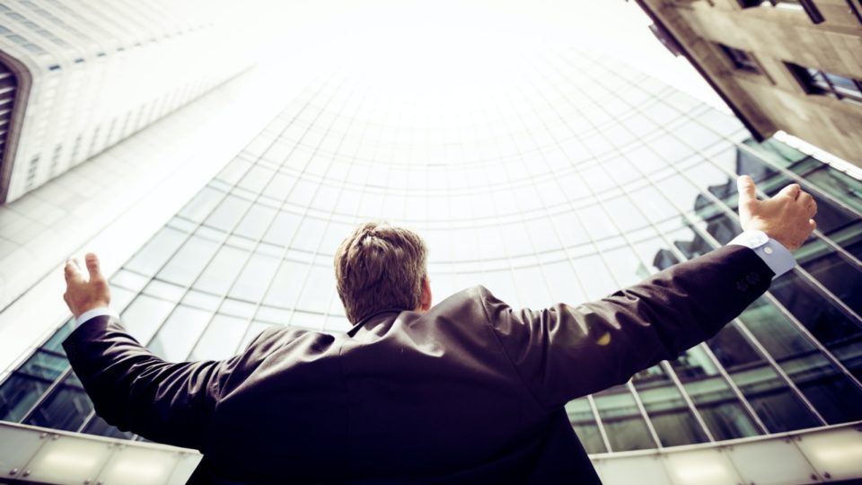 Manter o equilíbrio é fundamental no mundo dos negócios Equilíbrio é fundamental no mundo dos negócios