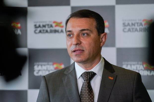 Carlos Moisés lidera intenções de voto para governo de SC, diz pesquisa carlos-moises