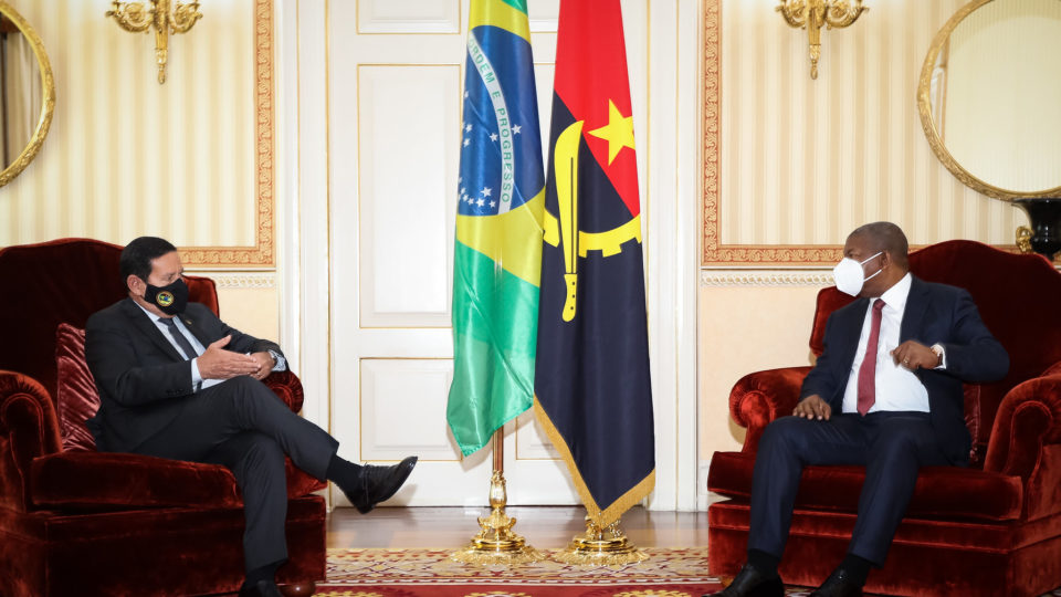 Crise da Igreja Universal em Angola: governo brasileiro tenta mediar solução angola universal