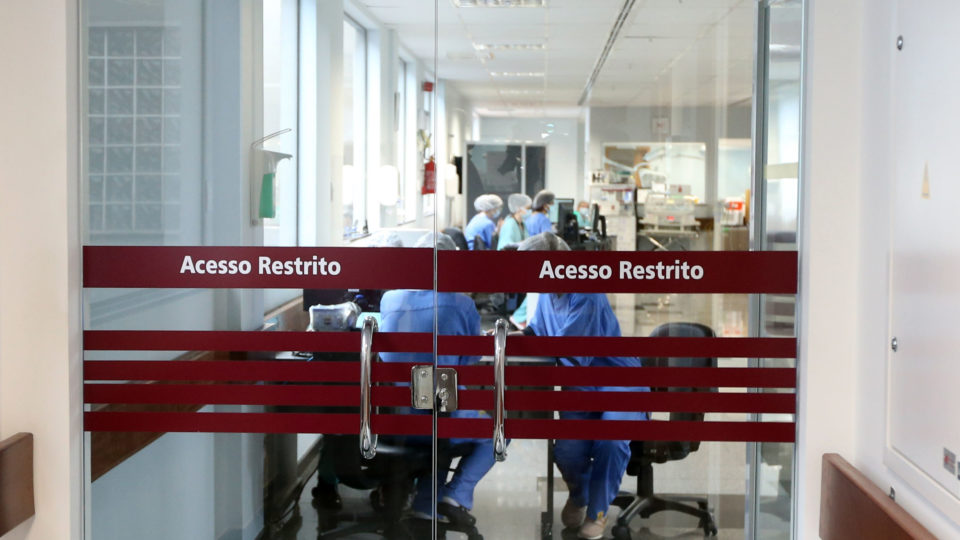 Coronavírus: Curitiba registra mais 16 mortes e 510 novos casos Coronavírus: Curitiba registra mais 16 mortes e 510 novos casos